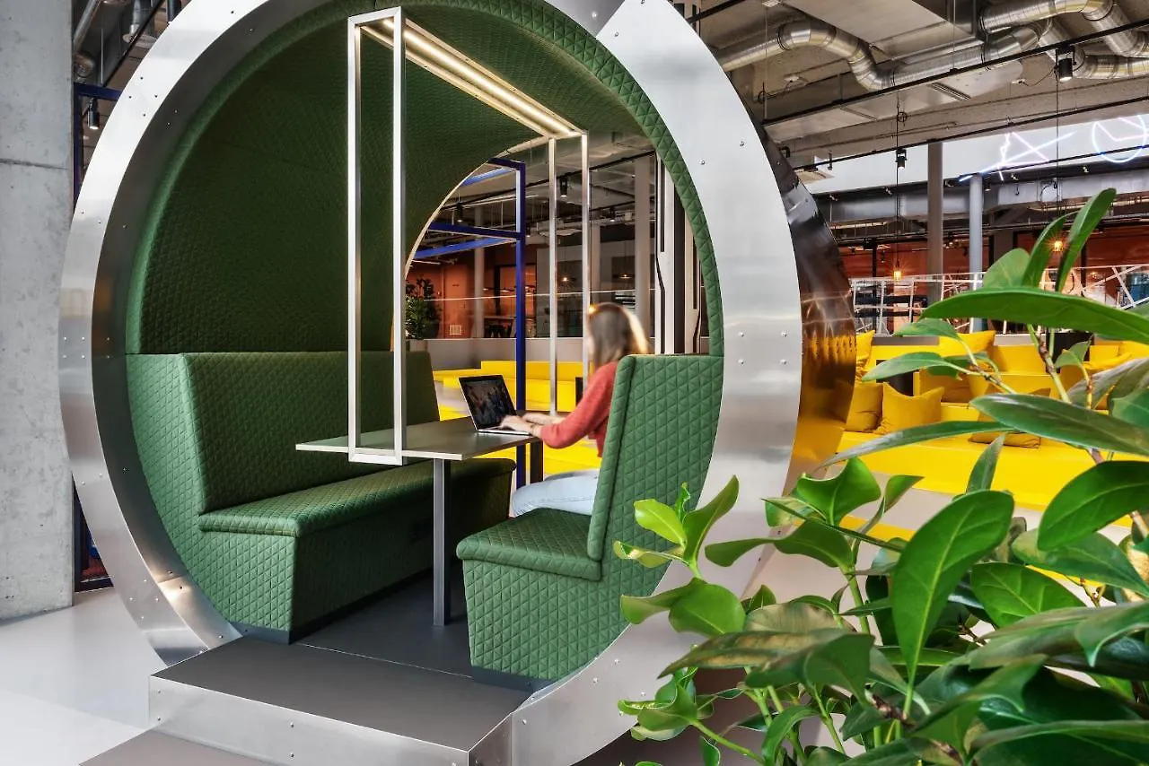 ***  Hotel The Social Hub Delft Pays-Bas